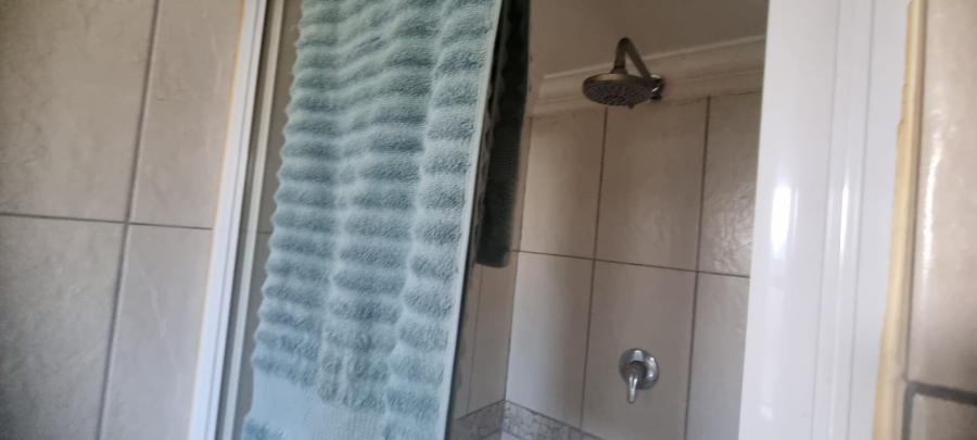 4 Bedroom Property for Sale in Blue Lagoon Western Cape